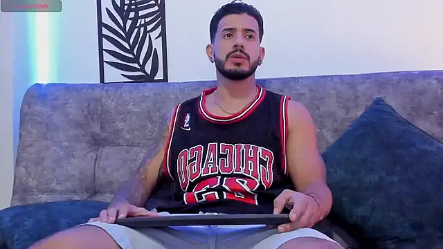 Snapshot of Bruno_Mattos chatting on March 2025 10:32:01 PM Bruno Mattos online show from March 2025 10:32:01 PM