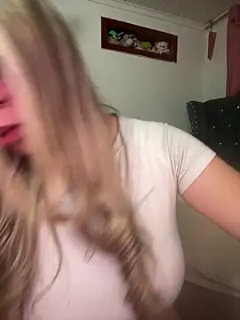 CristalGmez online show from December 2025 03:56:02 AM