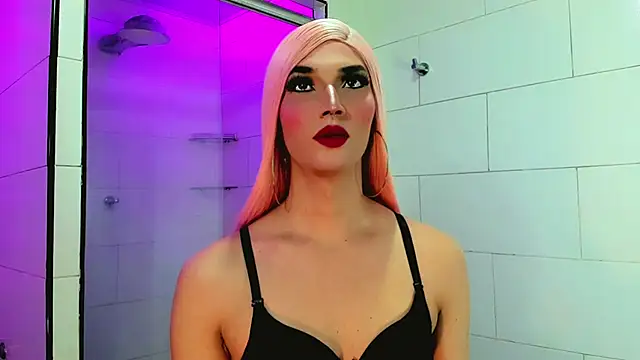 Snapshot of Victoria_Kastelo chatting on November 2025 07:14:02 PM Victoria Kastelo online show from November 2025 07:14:02 PM