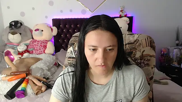 Lorenahot 06 online show from September 2025 04:19:02 PM