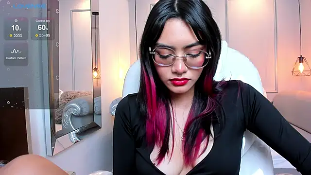 AzuraKindong online show from February 2025 10:15:01 PM