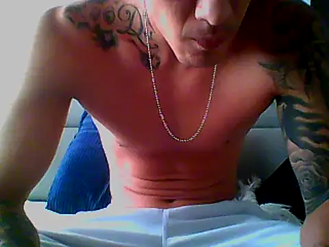 Skater29xx2 online show from February 2025 07:38:02 PM