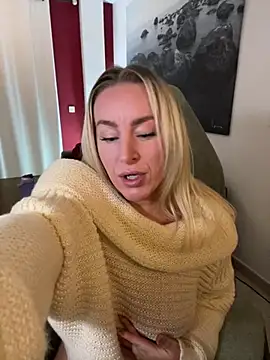 Snapshot of ChristyAdair chatting on December 2024 08:58:02 PM ChristyAdair online show from December 2024 08:58:02 PM