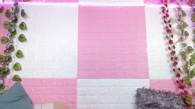 AnyaFloyd69 online show from February 2025 08:42:01 PM