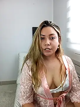 Snapshot of Lufer_doll chatting on March 2025 07:59:02 PM Lufer doll online show from March 2025 07:59:02 PM