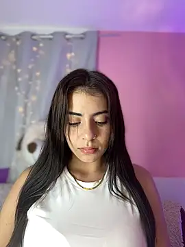 hannacruzsj online show from December 2025 07:32:01 PM