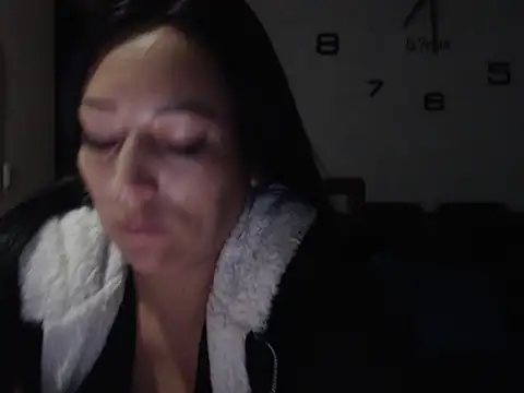 Laura martin  online show from March 2025 12:31:01 AM