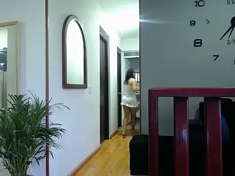 Snapshot of Laura_martin_ chatting on February 2026 11:39:01 AM Laura martin online show from February 2026 11:39:01 AM