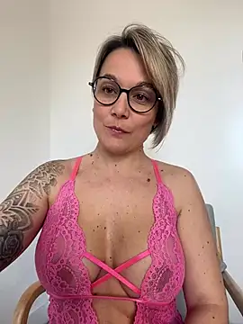 Snapshot of marinella07 chatting on March 2025 08:19:02 AM marinella07 online show from March 2025 08:19:02 AM
