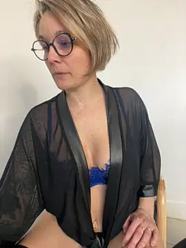 Snapshot of marinella07 chatting on March 2025 12:28:01 PM marinella07 online show from March 2025 12:28:01 PM