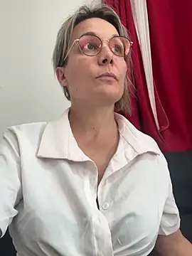 Snapshot of marinella07 chatting on October 2025 11:10:01 AM marinella07 online show from October 2025 11:10:01 AM