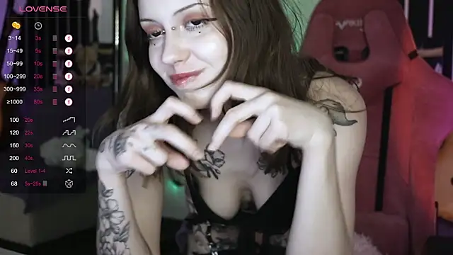 prettybones online show from December 2024 03:49:02 PM