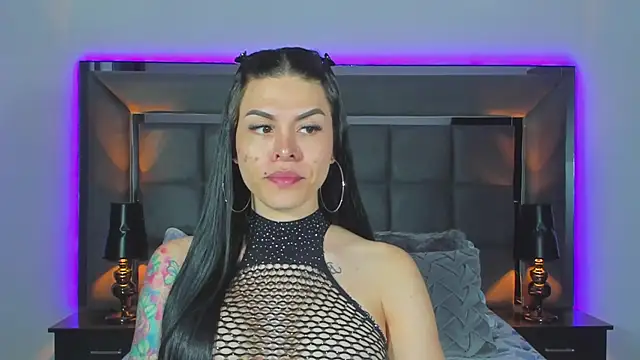 Snapshot of Emmilysantibanez chatting on January 2025 12:05:02 PM Emmilysantibanez online show from January 2025 12:05:02 PM