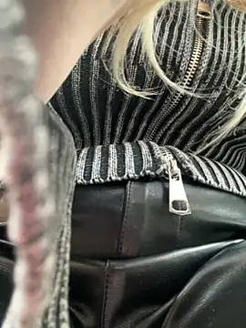 Snapshot of NewLale chatting on February 2025 06:40:01 AM NewLale online show from February 2025 06:40:01 AM