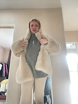 Snapshot of NewLale chatting on February 2025 03:18:02 AM NewLale online show from February 2025 03:18:02 AM