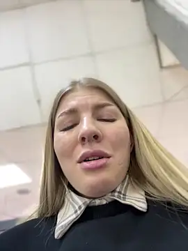 Snapshot of NewLale chatting on March 2025 06:57:01 AM NewLale online show from March 2025 06:57:01 AM