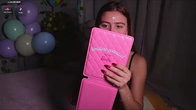 Snapshot of IsabellaFerreiraa chatting on January 2025 03:33:01 AM IsabellaFerreiraa online show from January 2025 03:33:01 AM