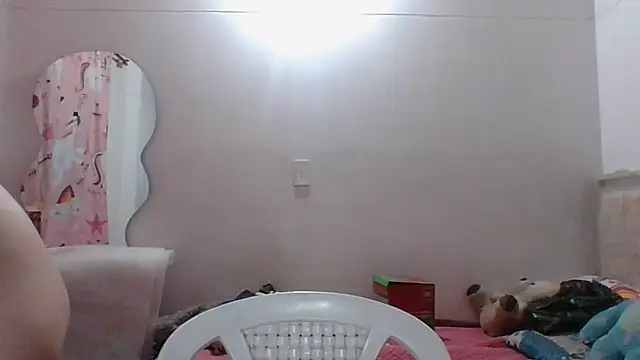 stephanie allen online show from November 2025 06:52:01 AM