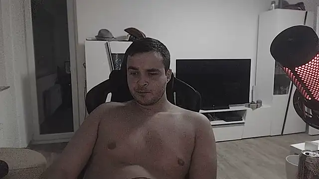 Snapshot of SharkLuigi chatting on December 2025 11:53:01 PM SharkLuigi online show from December 2025 11:53:01 PM