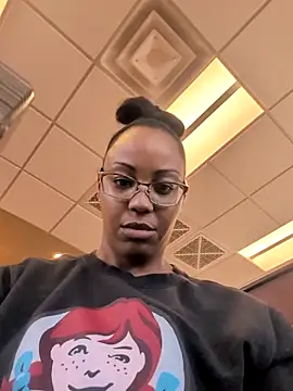 Snapshot of samone9 chatting on January 2026 06:44:02 PM samone9 online show from January 2026 06:44:02 PM