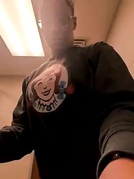 Snapshot of samone9 chatting on February 2026 12:23:01 PM samone9 online show from February 2026 12:23:01 PM