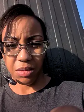 samone9 online show from March 2026 01:38:02 PM