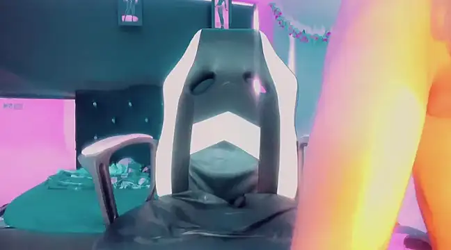 Snapshot of rosedewitt chatting on January 2025 05:21:02 PM rosedewitt online show from January 2025 05:21:02 PM