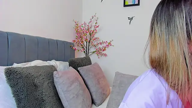 im sarah34 online show from January 2025 09:45:01 AM