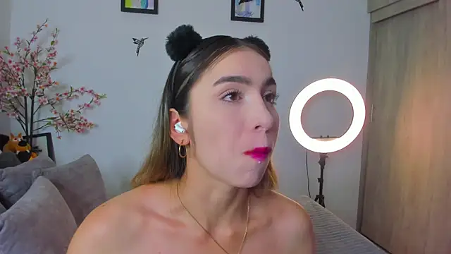 im sarah34 online show from March 2025 07:42:02 AM