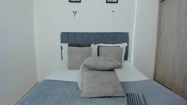 im sarah34 online show from March 2026 08:41:01 PM