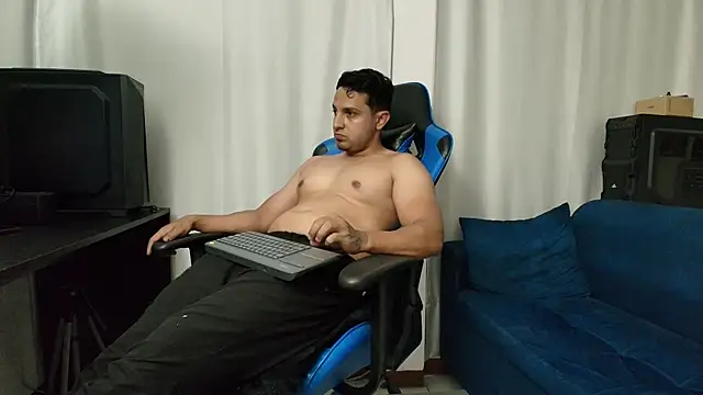 hott dicks online show from April 2026 11:20:02 PM