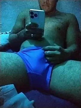 Snapshot of Woofer_dick chatting on November 2025 04:15:01 AM Woofer dick online show from November 2025 04:15:01 AM