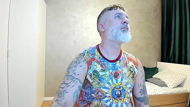 Snapshot of BlowMyXXL chatting on January 2025 07:13:02 PM BlowMyXXL online show from January 2025 07:13:02 PM