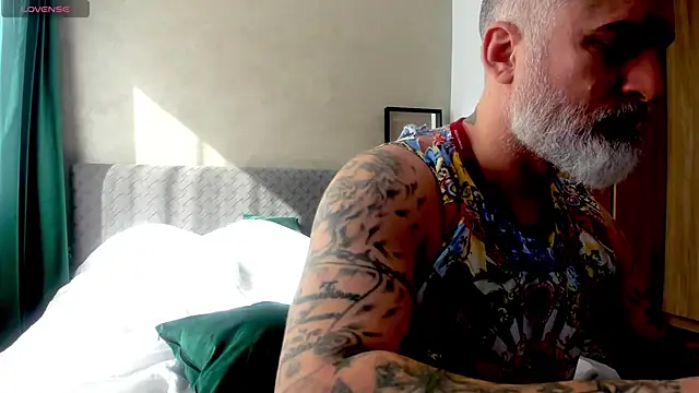 Snapshot of BlowMyXXL chatting on March 2025 08:02:02 AM BlowMyXXL online show from March 2025 08:02:02 AM