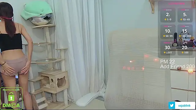 Snapshot of littlemiilk chatting on February 2026 07:47:02 AM littlemiilk online show from February 2026 07:47:02 AM