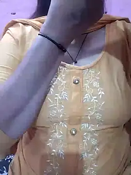 Snapshot of Cute_nidhi chatting on December 2024 04:27:02 PM Cute nidhi online show from December 2024 04:27:02 PM