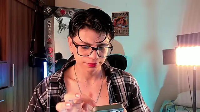 marckalexis online show from September 2025 02:00:02 PM