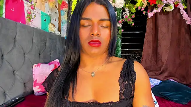 Snapshot of Karly_coffe chatting on July 2026 09:18:01 AM Karly coffe online show from July 2026 09:18:01 AM