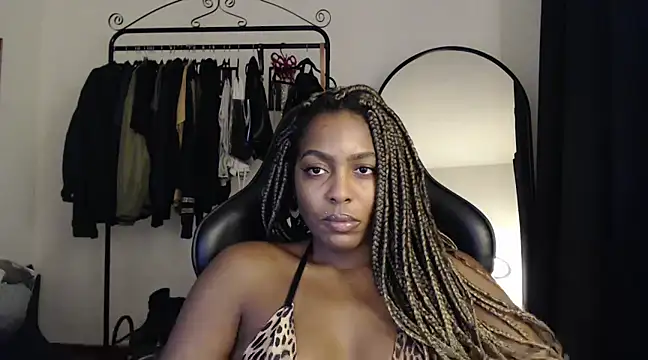 marisilva br online show from February 2025 09:36:01 PM