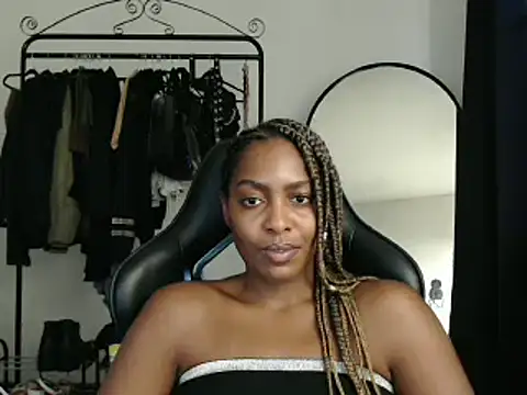 marisilva br online show from March 2025 07:22:01 PM