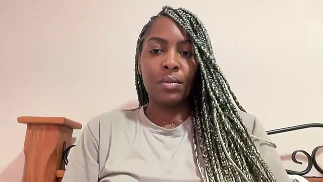 marisilva br online show from October 2025 04:19:01 PM