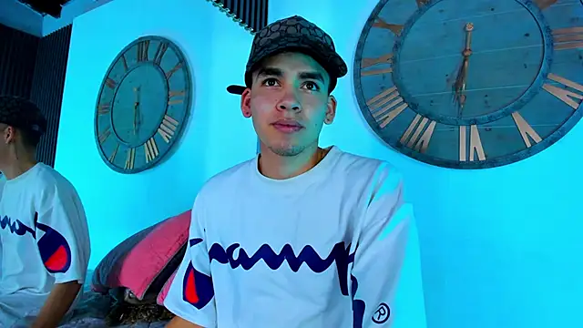 Mike 0233  online show from January 2025 07:29:01 AM