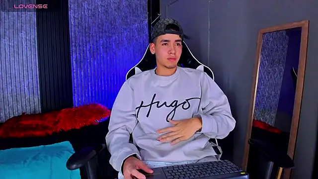 Mike 0233  online show from March 2025 04:13:01 AM