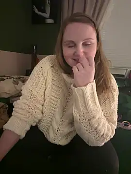 Snapshot of GingerSnap33 chatting on December 2024 03:29:02 AM GingerSnap33 online show from December 2024 03:29:02 AM