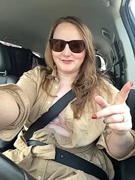 GingerSnap33 online show from November 2025 06:10:01 PM