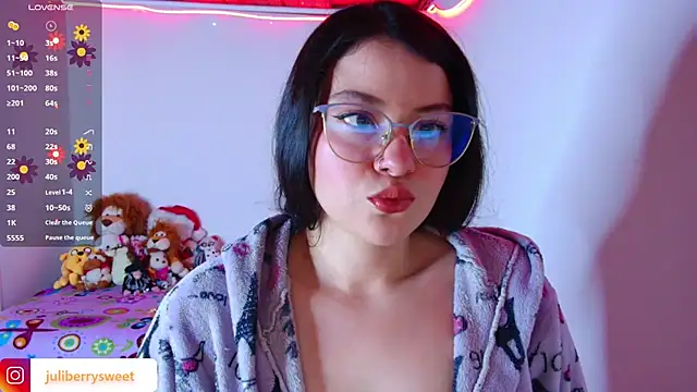 juli05star20 online show from November 2025 12:02:01 AM