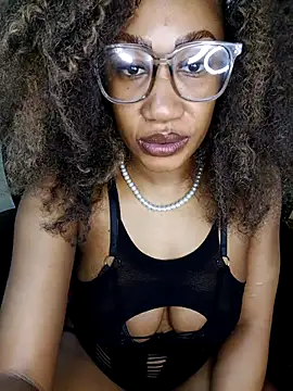 Puneee Lucee online show from December 2025 09:33:01 PM