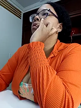 XMara online show from February 2025 10:58:01 PM