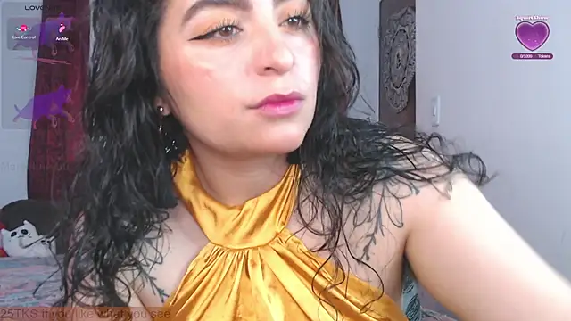 Snapshot of Marci_owo chatting on November 2025 04:25:01 PM Marci owo online show from November 2025 04:25:01 PM