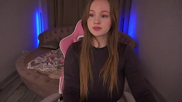 Snapshot of LylaYeess chatting on March 2025 09:41:01 AM LylaYeess online show from March 2025 09:41:01 AM